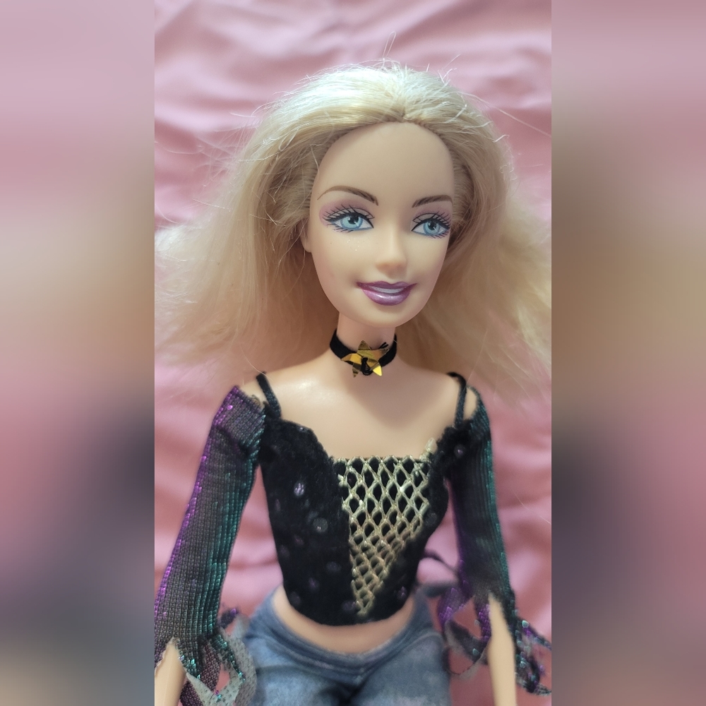 Mattel 2005 Halloween Star Barbie doll